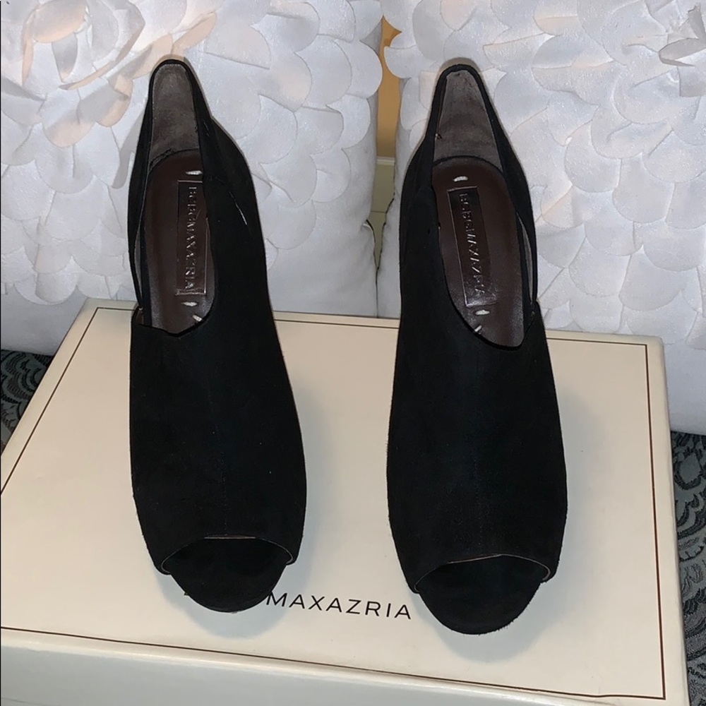 BCBGMaxAzria Black Summer Suede Heels